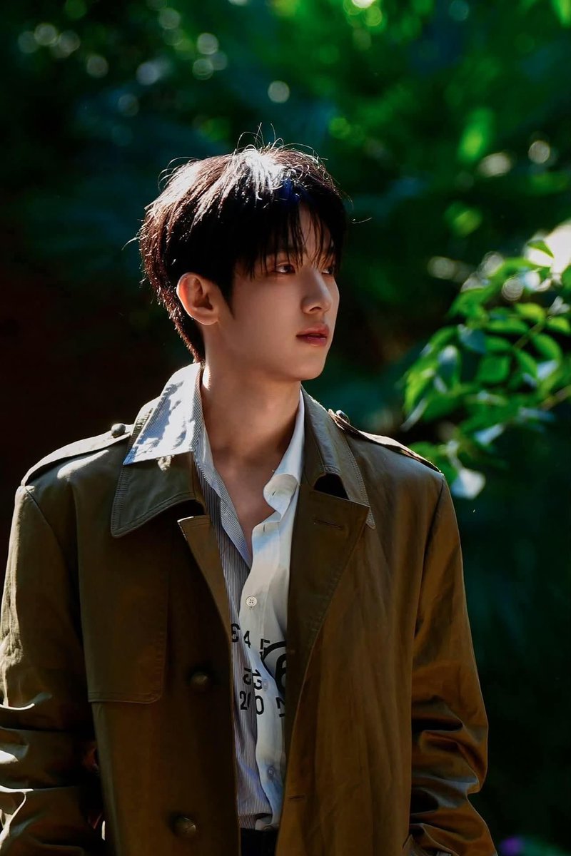 ngocpanda210's tweet photo. Thank you for representing us with such elegance and sophistication on the international fashion stage 💜🐰

Extremely proud of PARKSIWOO 💜🐰

SIWOO MILAN FASHION WEEK SS27

#PARKSIWOOxMM6
#PARKSIWOOMFWSS27 https://t.co/f7TgItxE1x