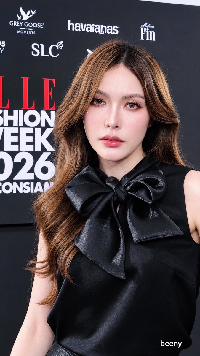 1904Taeny981's tweet photo. สวยมาก เจิดจรัสมาก 🖤✨
You’re super models. 🐰🤏🏻

#EFW26PressConXCharlotte
#ชาล็อตออสติน #CharlotteAustin
@itscharlotty https://t.co/yC8lYiZeY7