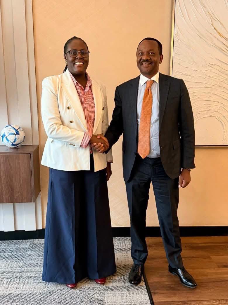 NytoP2PMwangi's tweet photo. It looks like Winnie Odinga has started embracing her femininity. She no longer dresses like a tomboy if you’ve been paying attention. 

One of these days she’ll step out in a mini skirt and You people will not beliiieve!

Hon. Dennis Waweru x EALA MP Winnie Odinga earlier today https://t.co/u85iGY4ySs
