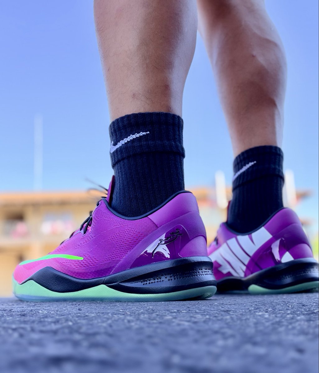 kb8thekid's tweet photo. I still can’t believe these things are sitting! But it’s nice to have with the slight upgraded padding and they do feel better on foot and honestly feel better than the wtk 8. #wdywt #kotd #kobe8 #swoosh #nike #nikebasketball #mambacurial #zk8 #zoom #mamba @Nike @nikebasketball https://t.co/mW3sSPBmJl