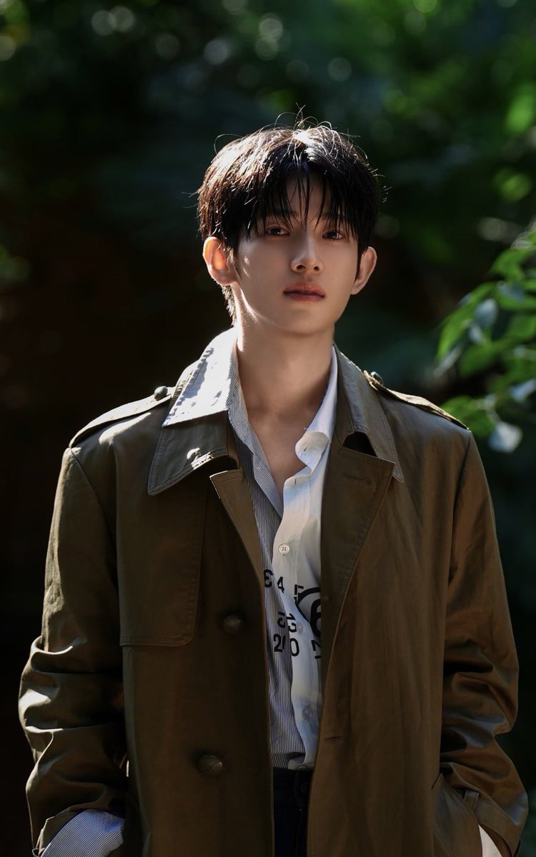 127squad21's tweet photo. #PARKSIWOOxMM6 #PARKSIWOOMFWSS27 https://t.co/XIK8uwrqhh