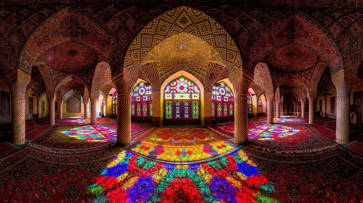 muslimpicture's tweet photo. Nasir al-Mulk Masjid, Shiraz, Iran https://t.co/OzkQGednax