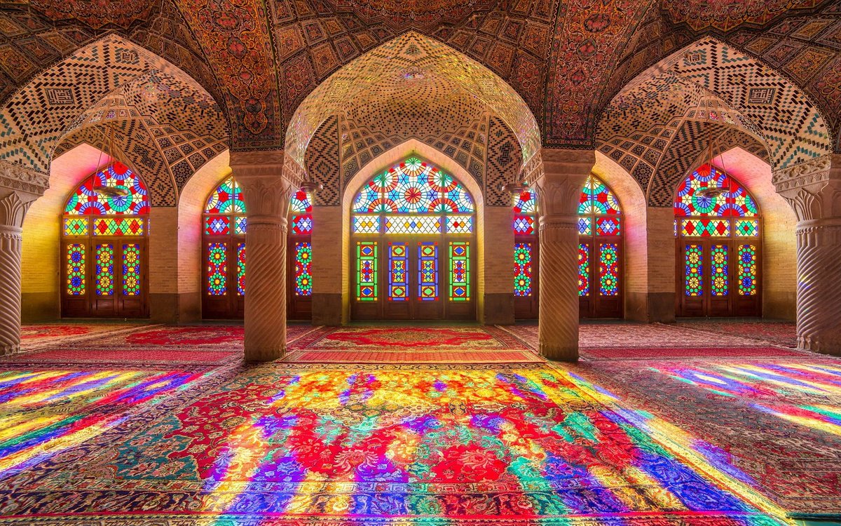 muslimpicture's tweet photo. Nasir al-Mulk Masjid, Shiraz, Iran https://t.co/OzkQGednax