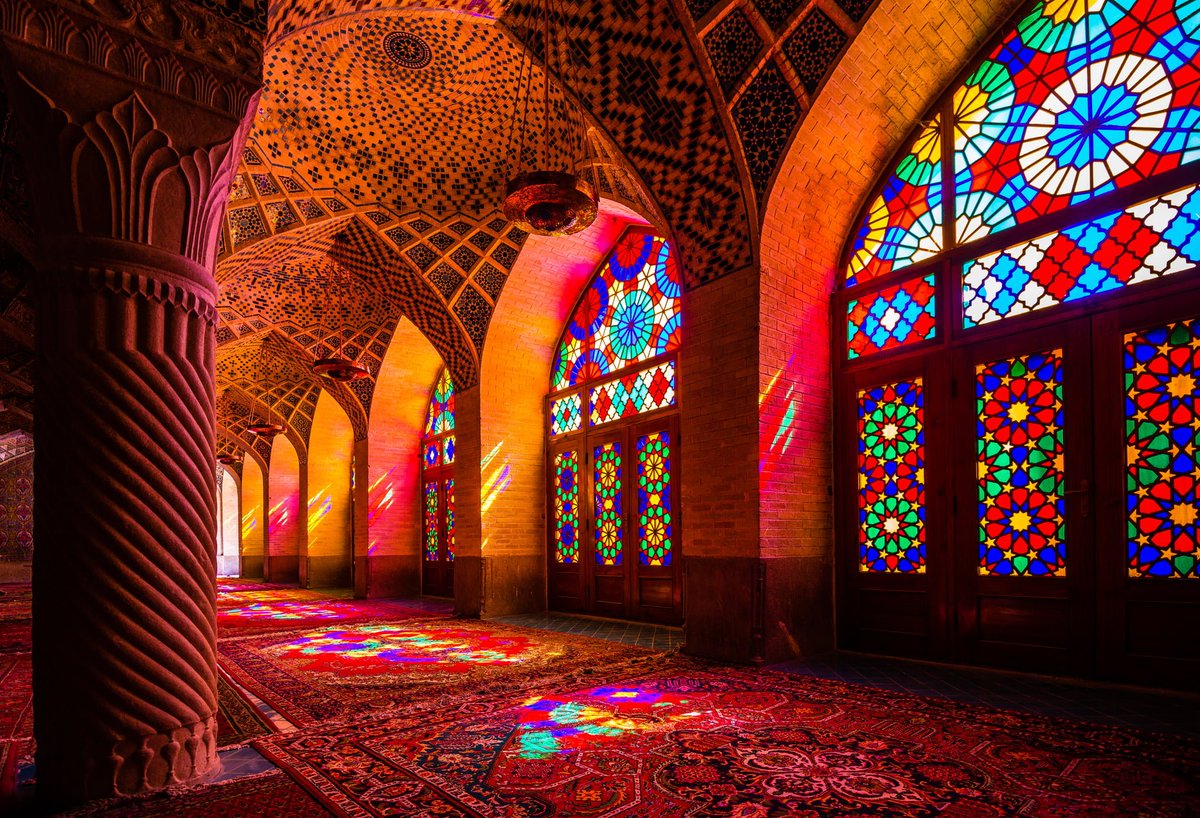 muslimpicture's tweet photo. Nasir al-Mulk Masjid, Shiraz, Iran https://t.co/OzkQGednax