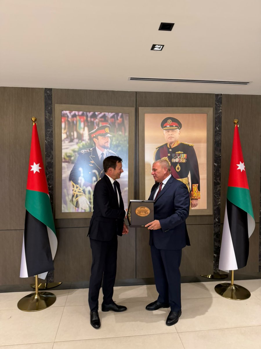 ep_diplomacy's tweet photo. Day 2 of the #DMAS delegation's mission to 🇯🇴 Jordan: Members held an interagency briefing on the situation in the region hosted by the Jordanian MFA @ForeignMinistry then exchanged with HRH Prince El Hassan bin Talal. 

They then headed to the @Parliament_Jo in Amman for the 13th EU-Jordan IPM, opened by the Speaker of the House H.E. Mazen Al Qadi and with Deputy Speaker Dr. Khamis Atieh. The day also included a meeting with H.E. Faisal Al Fayez, President of the @Senatejordan and an evening with civil society organisations. 

#parliamentarydiplomacy @fxbellamy @Chris_Gomart @EUinJordan @GeadisGeadi