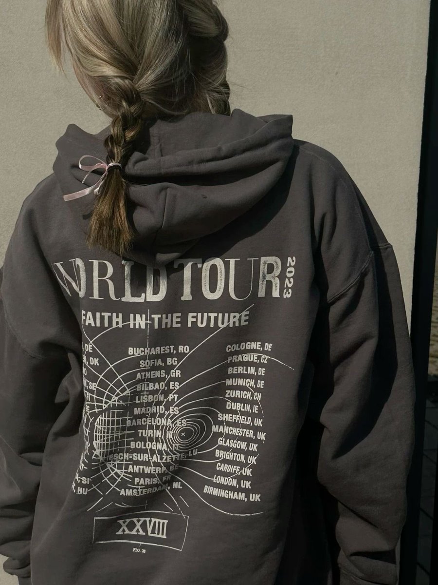 impostersanity's tweet photo. the category is: best louis merch https://t.co/NPJ2PEeWDG