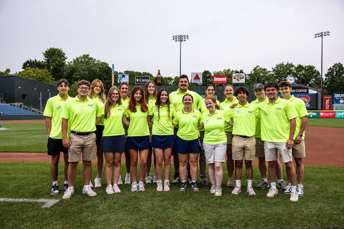 PortlandSeaDogs's tweet photo. The Portland Sea Dogs are now accepting applications for our 2027 Associate Game Day Internship Program!

Gain hands-on experience in the sports industry while helping create memorable fan experiences at Delta Dental Park at Hadlock Field.

Apply today: https://t.co/ZbIxQ8VTQ7 https://t.co/cKTJELAV5f