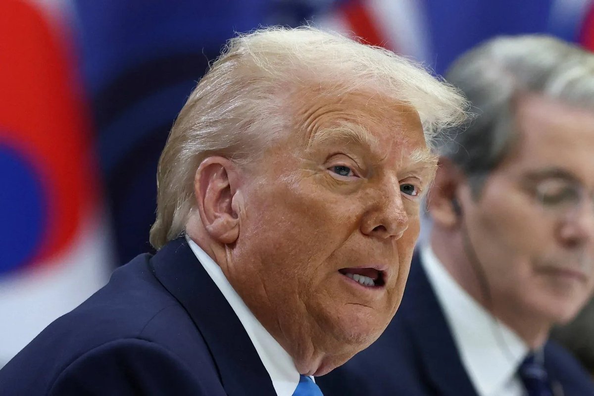 coinbureau's tweet photo. 🚨BREAKING: Trump administration is preparing a 90-day ban on U.S. diesel exports, with an announcement possible by the end of the week, per Politico.
U.S. diesel prices have climbed above $6.50 per gallon as fuel costs intensify pressure ahead of the midterms.
Energy Secretary Chris Wright reportedly told energy CEOs a ban was coming, prompting immediate pushback to the White House.
Restrictions could cut refinery runs by roughly 2 MILLION barrels per day and gasoline output by up to 750,000 barrels per day, according to WSJ.
A ban intended to lower diesel prices could backfire by reducing refinery output and driving gasoline and jet-fuel prices higher.