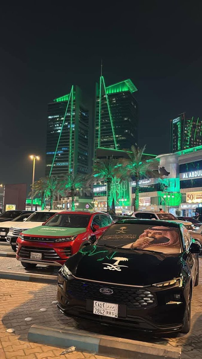mad_45m's tweet photo. #اليوم_الوطني_السعودي_٩٦ 
💚💚💚💚🇸🇦🇸🇦🇸🇦 https://t.co/Hu9kYzAjHR