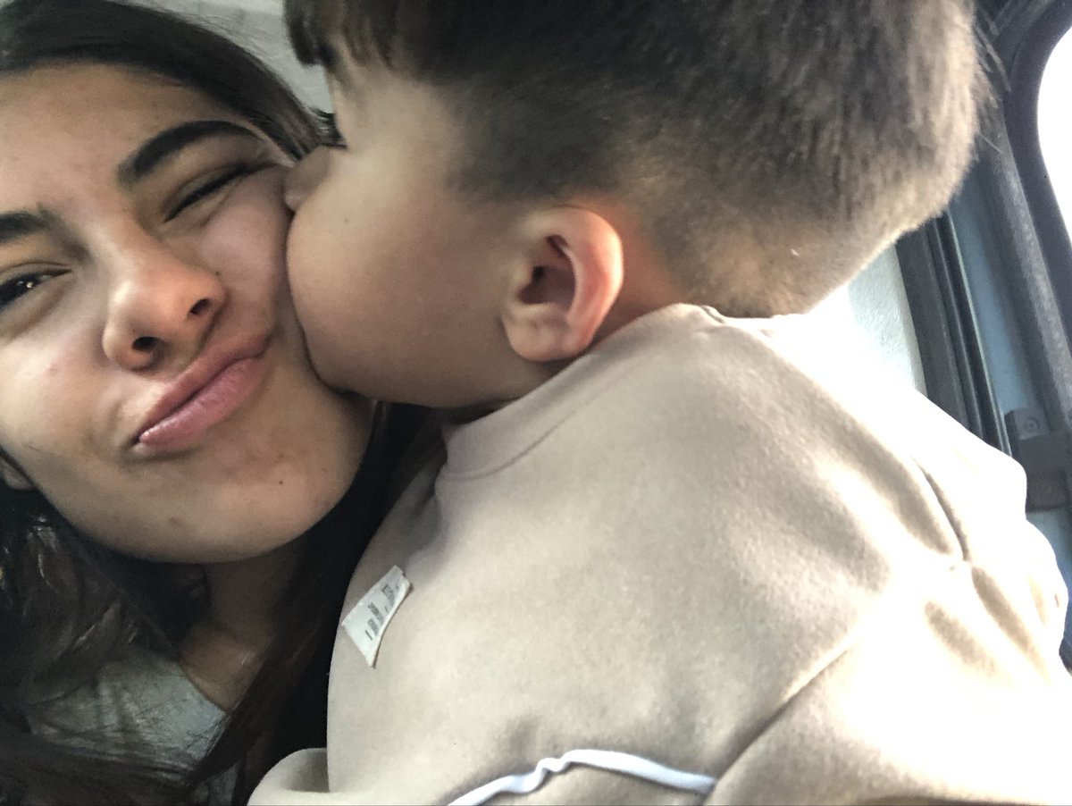AvrilGahn's tweet photo. los besos que quiero recibir toda mi vida.
 Para siempre mi bodoquin,q rapido creces amorcito🥺💘 https://t.co/ANbiNELj1I