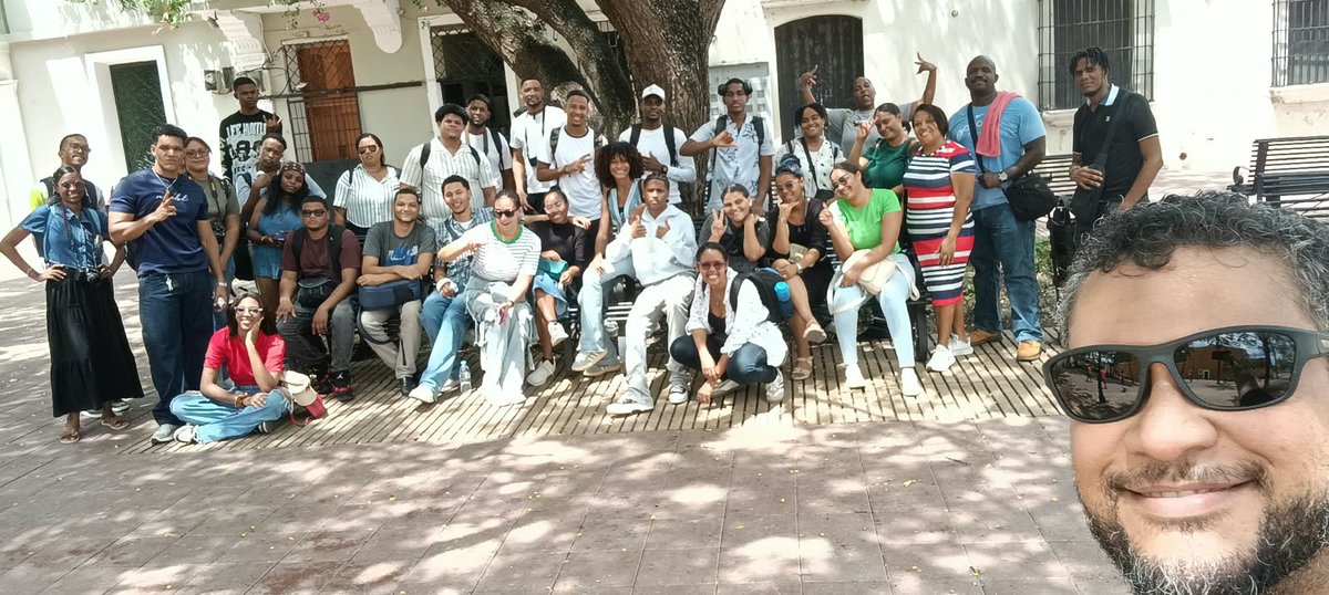 CentroImagenRD's tweet photo. Siguen las visitas de los estudiantes del Instituto Técnico Superior Comunitario en las muestras de Photoimagen de la Ciudad Colonial en la Quinta Dominica, Casa de Teatro, Centro Cultural de España Santo Domingo , Museo de la Catedral y en el  CENTRO DE LA IMAGEN https://t.co/XOE4UDCm0B