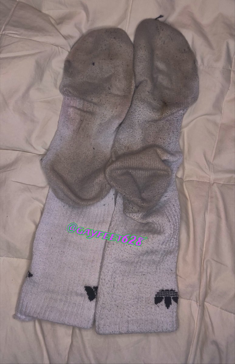 gayfeet628's tweet photo. Some rank adidas crew socks I worked on a week ago. They smelled so good https://t.co/uc5SeQnypi