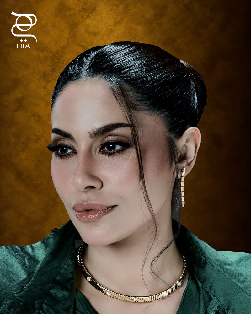 ElhamFiles's tweet photo. النجمة الهام علي لصالح مجلة هي لعدد شهر السعودية —سبتمبر— بالتعاون مع دار Bvlgari.