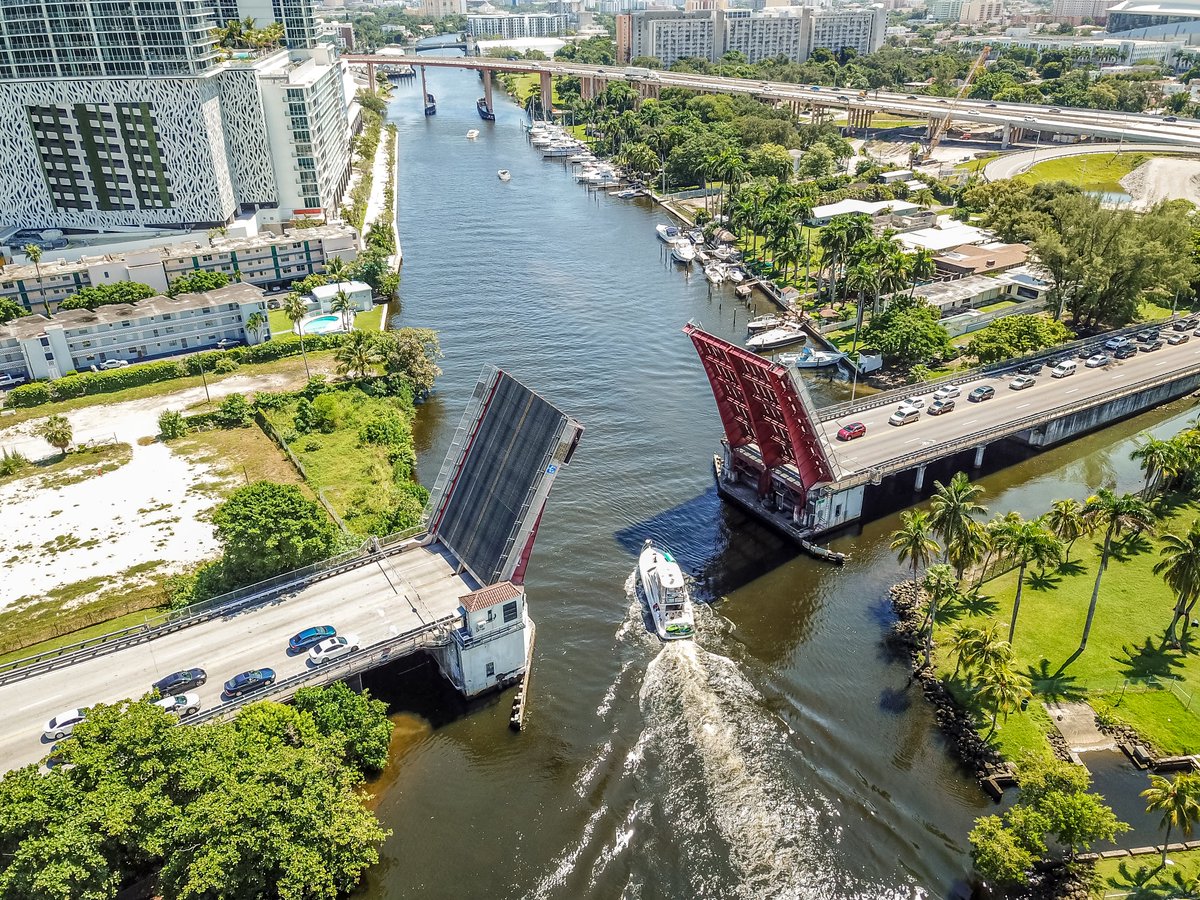 GoMiamiDade's tweet photo. Join DTPW on Wednesday, Sept. 30, from 6–7:30 p.m. for an Alternatives Public Meeting on the NW 17th Avenue Bascule Bridge over the Miami River. Learn about potential options for the bridge, including rehabilitation, replacement and other alternatives. https://t.co/K0bAgn3kQH