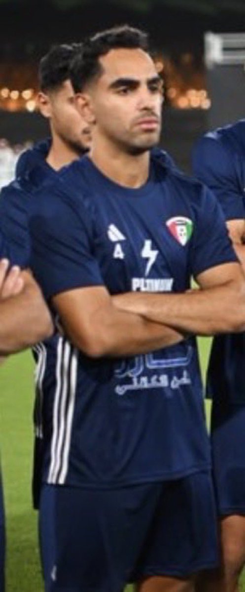 x11eaa's tweet photo. انت حرام وجودكم في منتخبنا الكويتي والله حرام بسببكم خسرنا المباراة و البطوله 
- سوزا 
- يوسف ماجد 
- راشد الدوسري 
#الكويت_السعودية 
#خليجي٢٧ https://t.co/ZC5FHCoCZ9