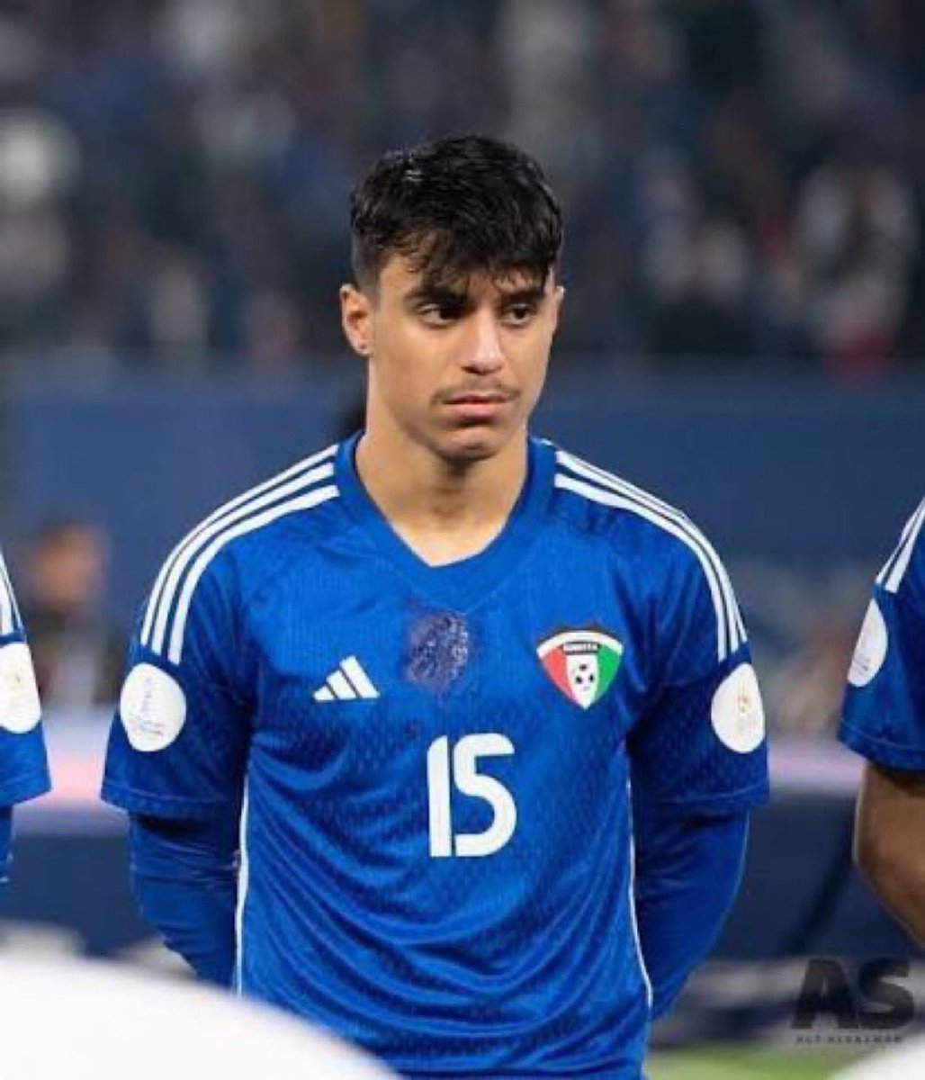 x11eaa's tweet photo. انت حرام وجودكم في منتخبنا الكويتي والله حرام بسببكم خسرنا المباراة و البطوله 
- سوزا 
- يوسف ماجد 
- راشد الدوسري 
#الكويت_السعودية 
#خليجي٢٧ https://t.co/ZC5FHCoCZ9