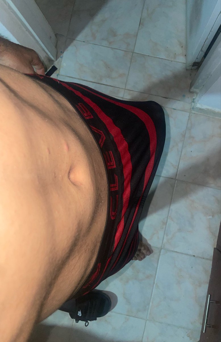theblanquito_16's tweet photo. A darle si te gustan 20 cm de gueb 😈🫴 https://t.co/1zZQZ4Ro2x