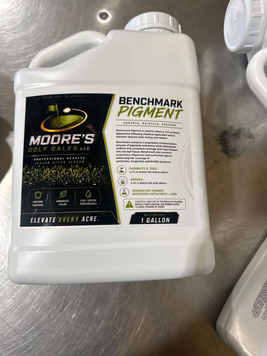 TurfsolutionsFL's tweet photo. Customers in the Carolinas and North Georgia now have access to our proprietary pigment. We are excited to continue expanding our distributor network across the United States. https://t.co/ScuCN8KucS