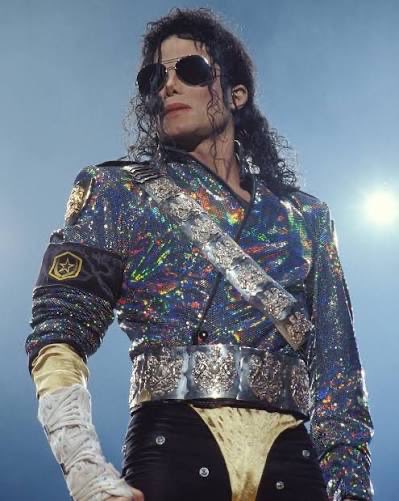 chartradar_'s tweet photo. Michael Jackson's Dangerous sold over 9 million units worldwide in its first week and remains one of the fastest-selling albums of all time. 

Released in 1991, 35 years ago, 20th best selling album of all time. https://t.co/RwQN2PkoJ8
