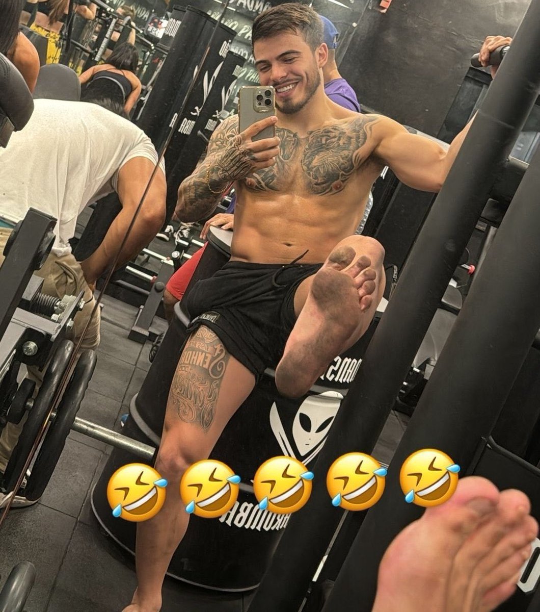 gonnerzaobr's tweet photo. Rei Thomaz Costa 🤴🏻🤤 https://t.co/W4X3TK3ekV
