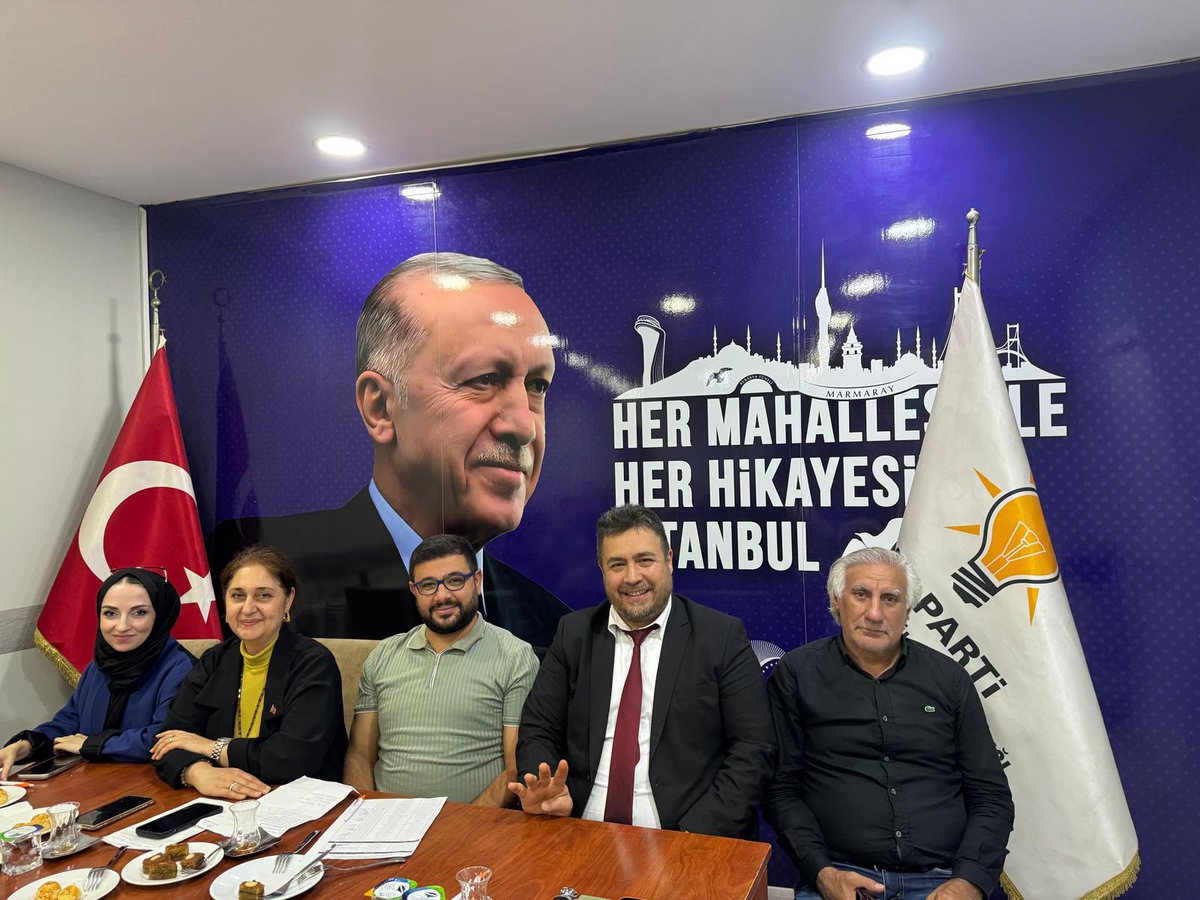 Hamza55148227's tweet photo. Beştelsiz mahallesi haftalık olağan toplantımızı gerçekleştirdik.
@RTErdogan @Akparti @akpartiistanbul @AbdulkerimTurdi @abdullahozdemir @MustafaY_K @mehmetzekii @ka_savc @nerkiliciz @FatmaZehraslam2 https://t.co/pPtqeQpVN2