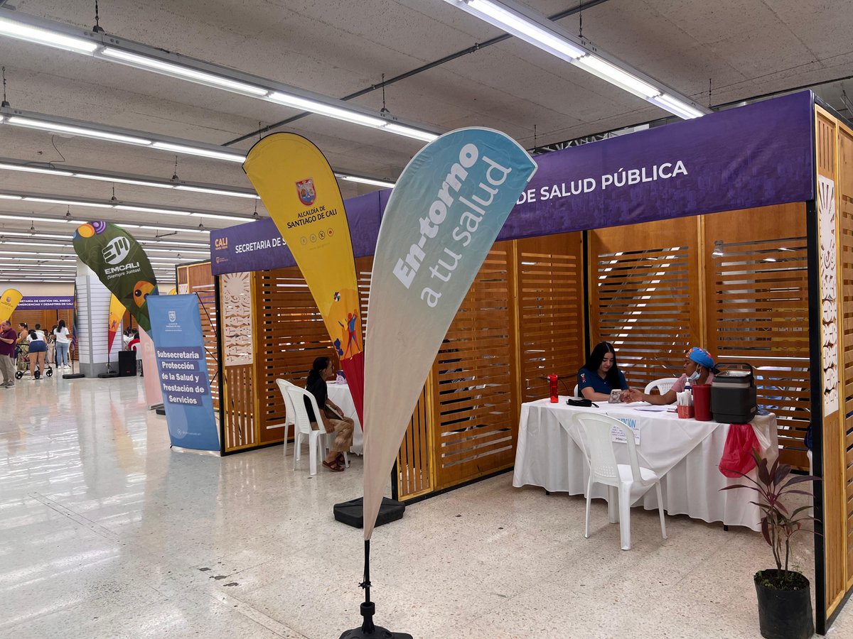 Caracol_Cali's tweet photo. #Terremoto | Hasta el 2 de octubre, en el segundo piso del Centro Comercial Cosmocentro, en el local de La  Montaña Agromercados, los afectados por el sismo del 10 de agosto, podrán realizar consultas, recibir asesoría y orientación de diferentes organismos, de 9am a 4pm. https://t.co/B1KxcfnR0m