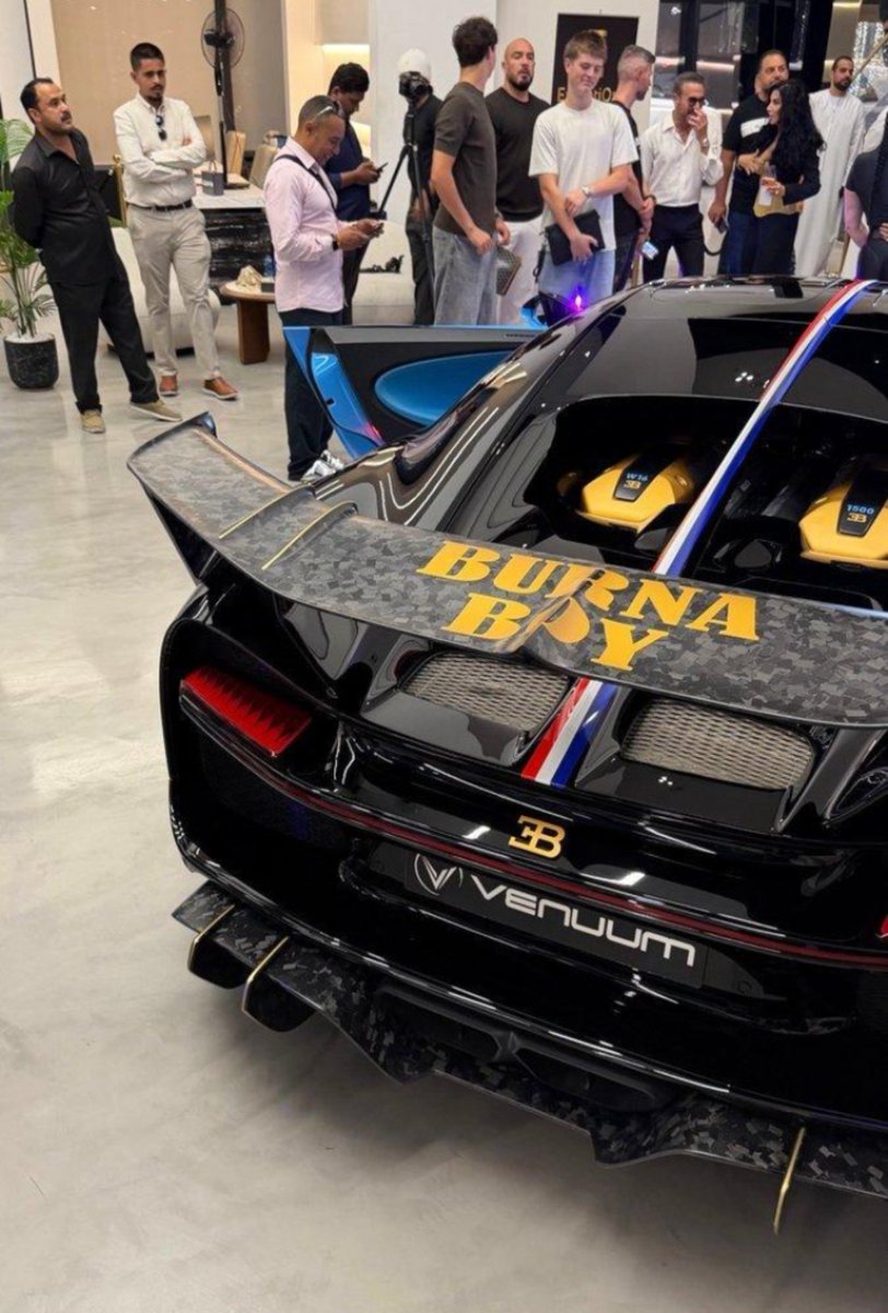 BuiltBy_Michael's tweet photo. Unpopular opinion~
On a lowkey Sportybet helped Burna boy buy that #9 billion Bugatti.

I don't want to hear music money anymore

SportyBet, we need to talk
I’m not saying I have evidence
I’m just saying… connect the dots
#burnaboy #sportybet

RESPECT ® https://t.co/d46tTgM1hN