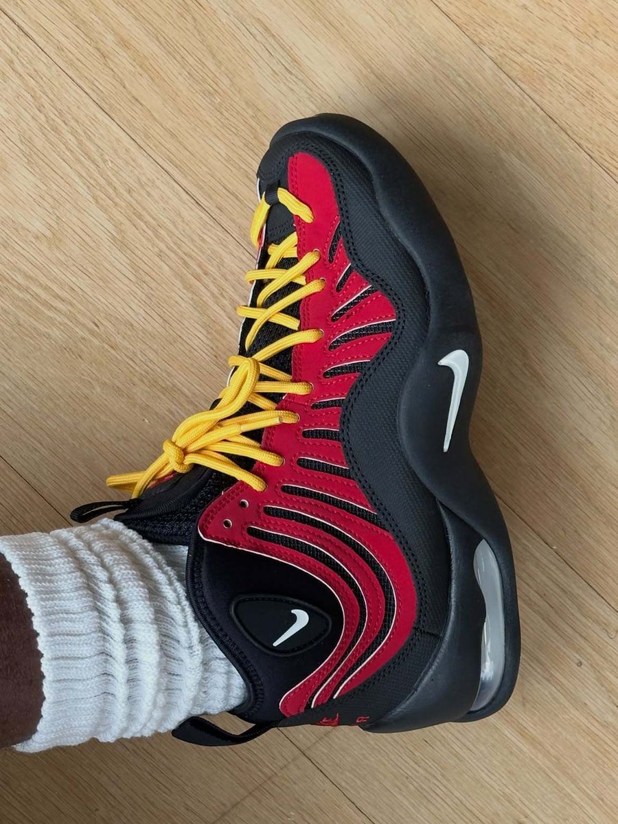 JustFreshKicks's tweet photo. Who's copping next week? 🥓 https://t.co/EVxN0gzJr1