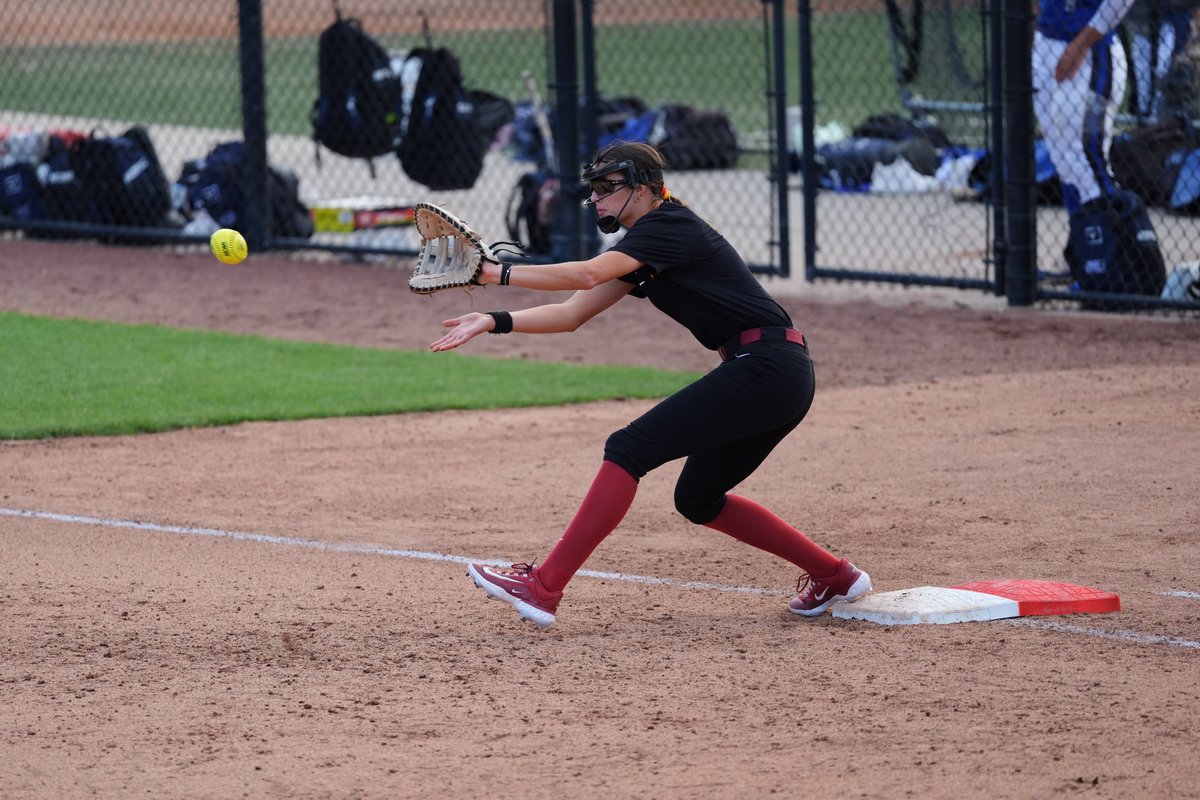 CycloneSB's tweet photo. Fall Ballin 🤞

🌪️🥎🌪️ https://t.co/tY2qjecctJ