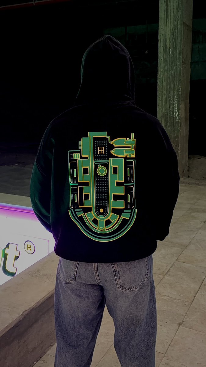 7ariry_'s tweet photo. Made to be worn. For those who know.
Stay tuned. 👀🔥
#KSAUcore https://t.co/VdN5ydq1WQ