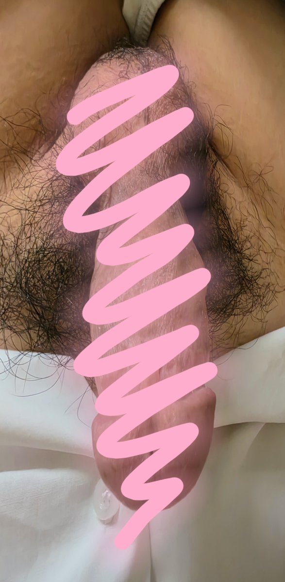 HoHoHL1101's tweet photo. 準備要換校服返學喇...但支棒棒仲係咁，有咩辦法擺入校褲入面呢？ (大家對佢有咩評價🙈🙈🙈？) https://t.co/UmYS8i1EyP