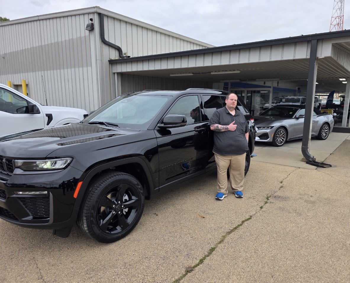 princeton_auto's tweet photo. Heather is hitting the road in her brand-new 2027 Jeep Grand Cherokee, sold by Drew! 
Thank you, Heather, for choosing Princeton Auto Group! We truly appreciate your business and hope you love every mile in your beautiful new Grand Cherokee! https://t.co/4WPUyq40DF