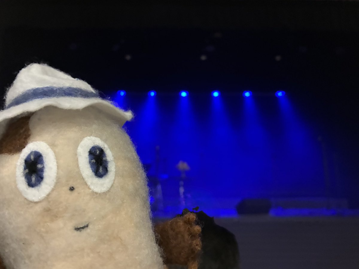 harmony_sachiko's tweet photo. 昨日は推し活💖

Anointed mass choirさんの「You are good」から始まった半﨑美子ピアノコンサートin東川町✨
いきなり知っているゴスペル曲で気持ち爆上がりっ😆

半﨑さんの歌は今日も私の心に響きまくり✨
ハートに瑞々しいパワーが充電されました✨

#半﨑美子 
#ハンザキスト 
#推し活 https://t.co/bDOPP16RH6