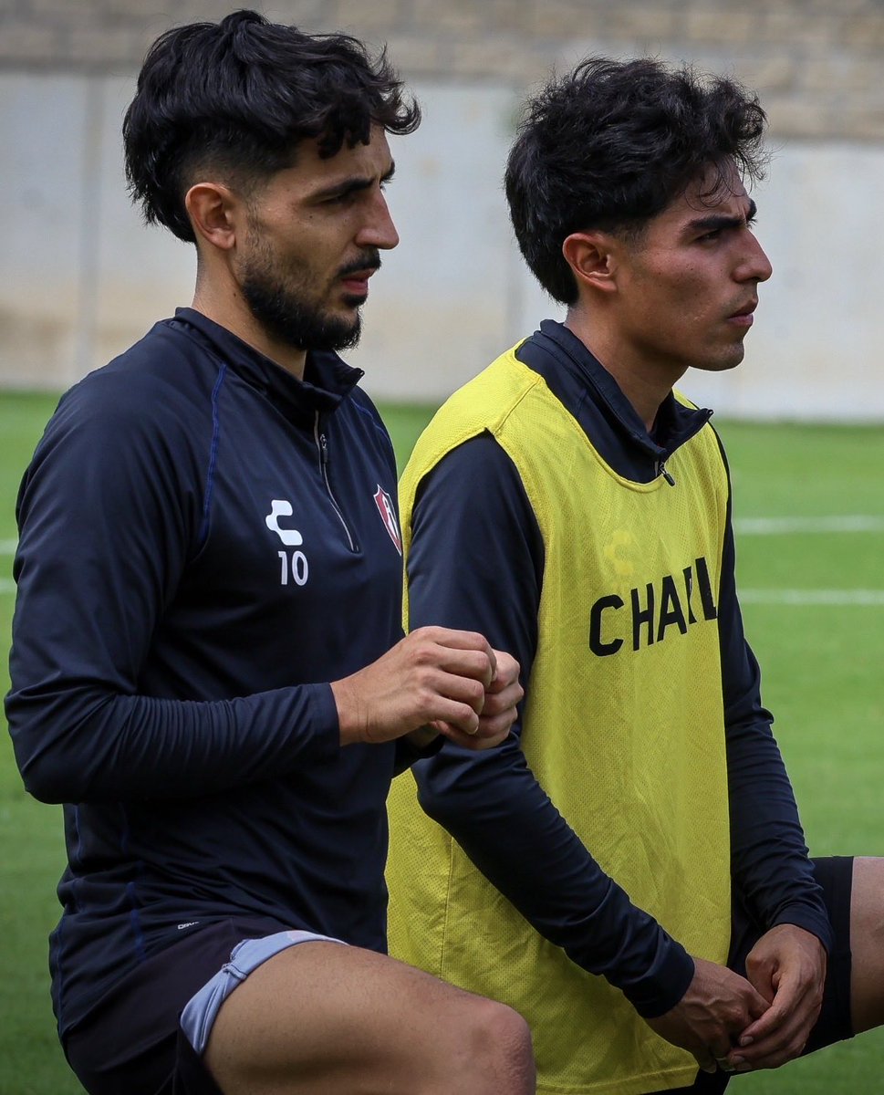 gomez0___'s tweet photo. @AtlasFC Si estos dos se acoplan que se cuide la liga https://t.co/BEJ7UgTxd8