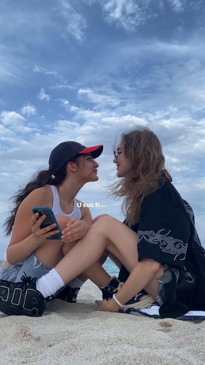 gonnacomfortyou's tweet photo. what do u guys know about ella rubin and talia ryder https://t.co/H3fd9Vuu7D