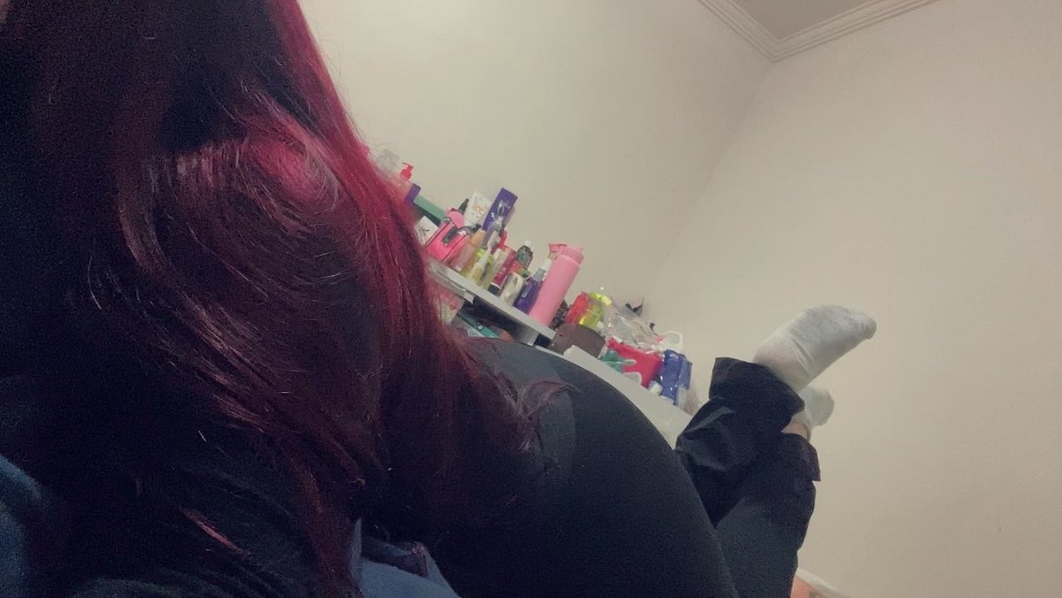 exovorus's tweet photo. dia das gostosas bissexuais https://t.co/WEzrY8VqdI