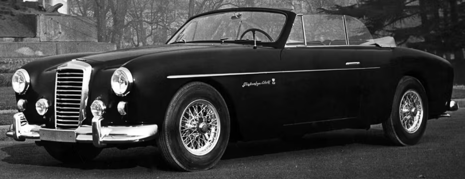 UltimativCars's tweet photo. (Background knowledge)
The #Jaguar #MarkVII|#MkVII (1950-57; 30.200 units) is the #MarkV-successor (Bentley registered the "Mark VI" as trademark!), available only as #Saloon:
as reg. Mk VII (50-54; 20.939 u.) & #MkVIIM (54-57; 9.261 u.).
2 #Coupé|s & 1 #Cabriolet kept unique. https://t.co/97cAJX761F
