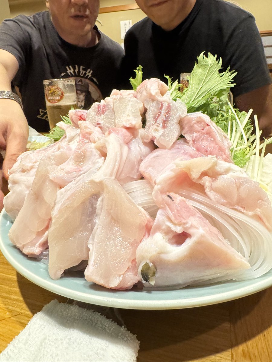 tomitahonten's tweet photo. 9/24

受付終了

お土産19:30頃
※お土産つけめんは
豚骨魚介🐷🐟と純豚骨の２種🐷

店内メニューは
レギュラーメニューのみ
らぁめんは純ド豚骨。

全粒粉合盛り。刻みニンニク
国産タケノコ。等々
※不明な点はスタッフまで

身の丈以上の案件に感謝
目に見える結果を。

ふぐ🐡とポン酢も最高です❤️ https://t.co/EX4gqtFoly