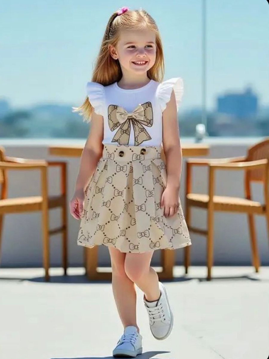 felipe_mp22's tweet photo. Pink Bow Dream

Frill top and pleated skirt set—cute, comfy, and perfect for summer days. Available in sizes 4–13 years. Order by DM or WhatsApp: 78 868 280 https://t.co/AcFSW7xrPn