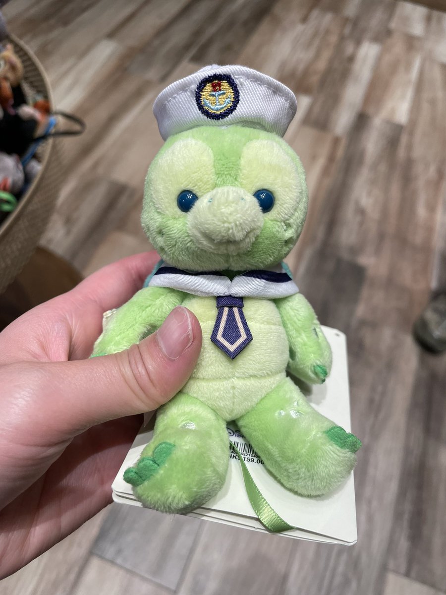 damao13's tweet photo. 香港ディズニー迷ったけど買わなかったもの その① https://t.co/Afk20AgTwl