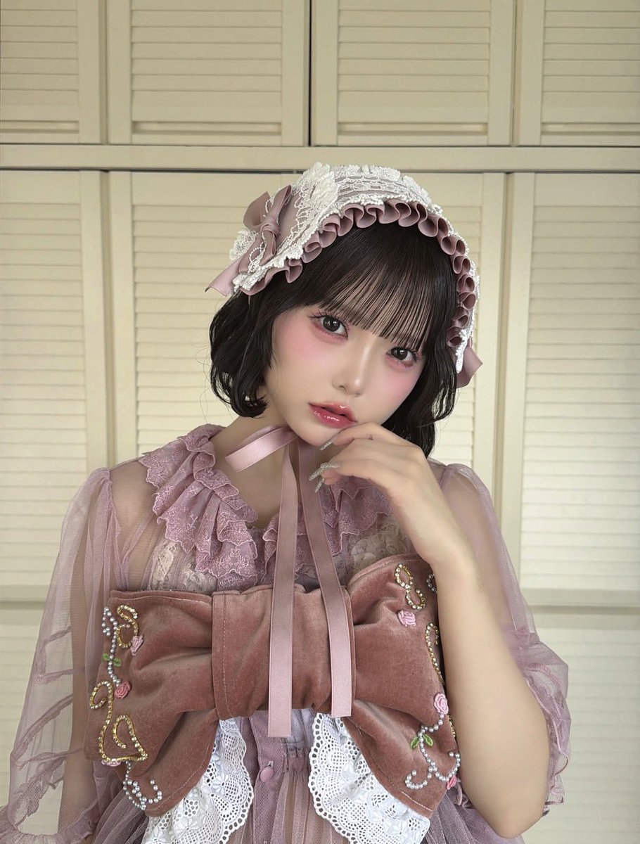ct_rinobibi_560's tweet photo. りのまるさん表情と髪型が神やな https://t.co/hIhRc2mBAa