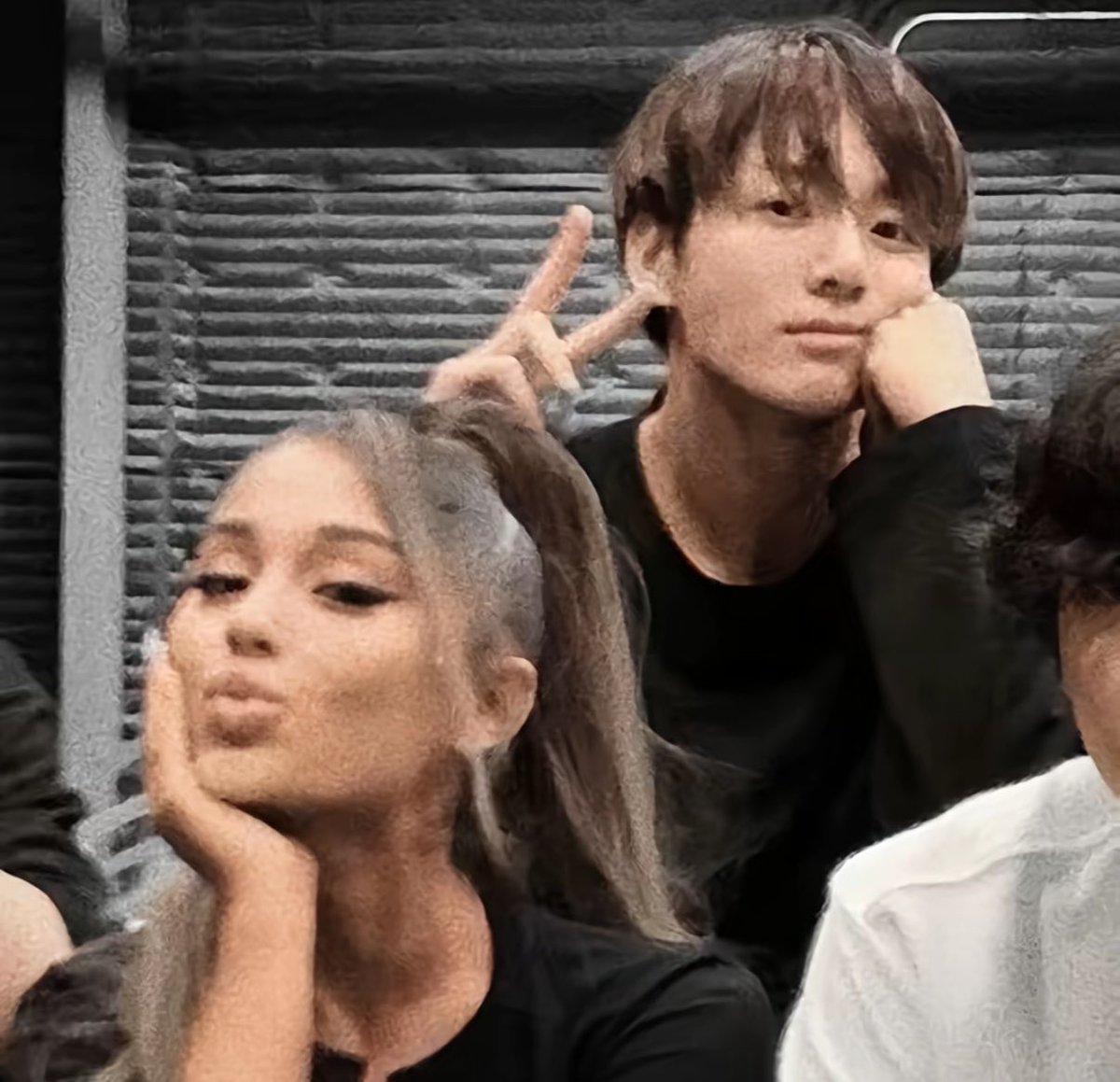 sweetnrkoo's tweet photo. back here https://t.co/Iva9KbyoAt