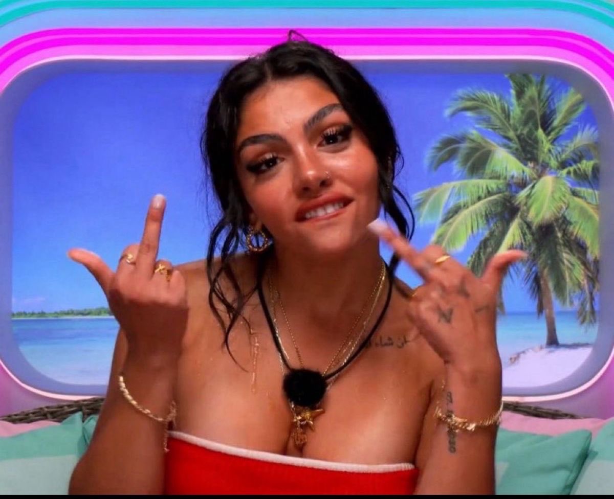 kimulate's tweet photo. @blessmai7 @mosquitoboy93 @kenluvsfood Imagine comparing reality show gossip to literal criminal actions and thinking you made a sane point. You are genuinely crashing out and using words like "psychopathic" and "institution" because you can’t handle the fact that your favorite got caught being a snake on national TV https://t.co/Q3qmeQ3qsR