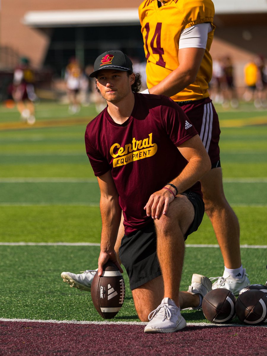 CMU_Football's tweet photo. Huge shoutout to the team behind the team, thank you for everything you do.

Happy Equipment Managers Appreciation Week.

#FireUpChips #EQWeek2026 https://t.co/Dgggi8F6hm