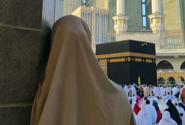 NadaAhm16667847's tweet photo. يارب رمضان الجاي أصلي في الحرم وأنا في خير وعافية https://t.co/eaaouN6ouv