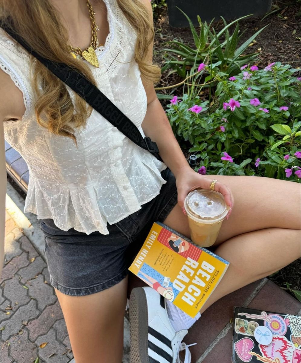 CarolineMiqdml's tweet photo. going along with the later time even though it wrecks your morning. https://t.co/0UBuYa7IBc
