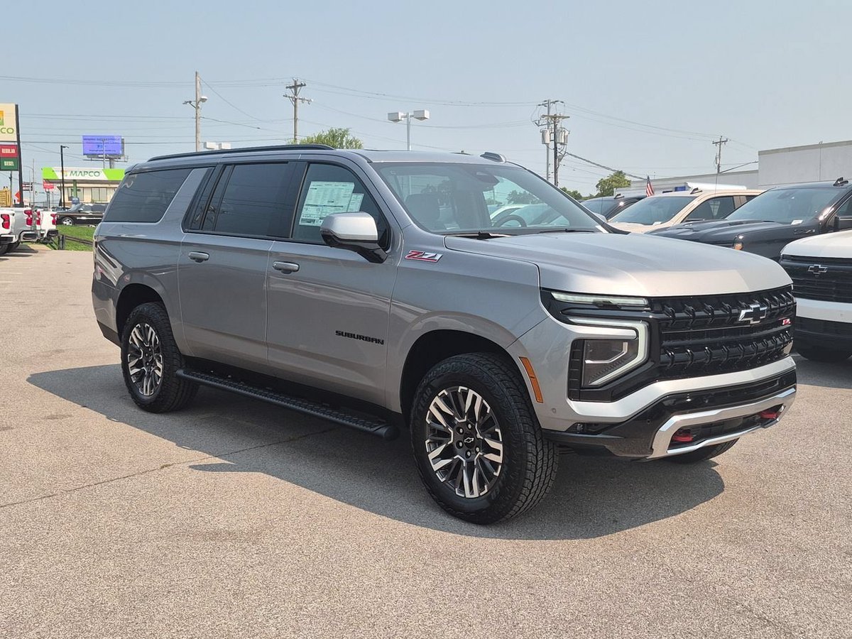 JeremySantaAna's tweet photo. Love the 2026 Chevy Suburban Z71 and it's awesome 😍🥰❤️ https://t.co/ibSmKwtrC6