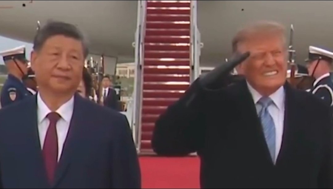 covie_93's tweet photo. trump was frightened by his own military flyover while Xi just stood there looking bored. 

This y'all alpha male president?? https://t.co/UjOPAi3Bdh