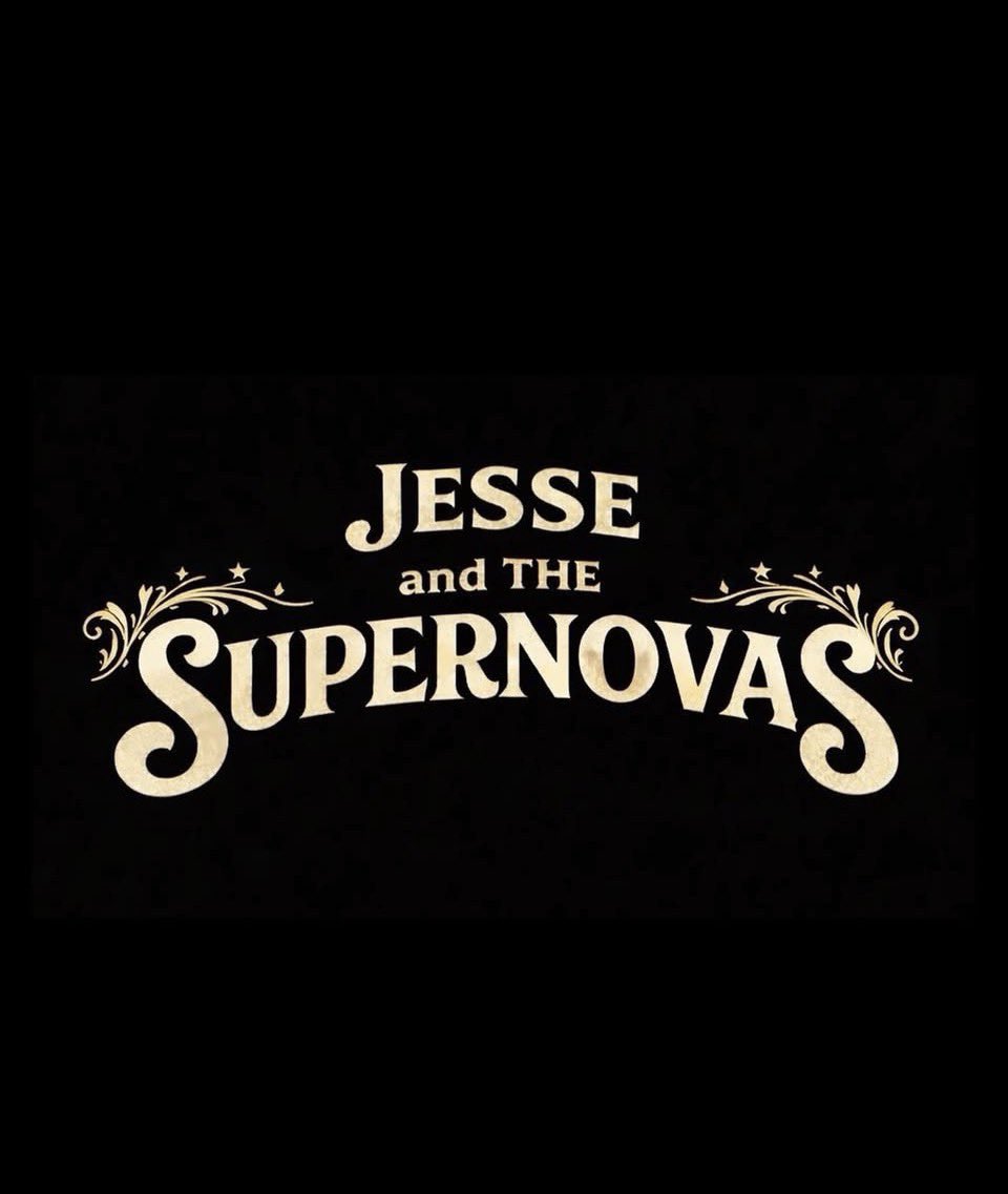 JossDuard's tweet photo. Todas las girls and gays yendo a enterrar desde ya la carrera de Jesse https://t.co/Ya7KZjyFDJ