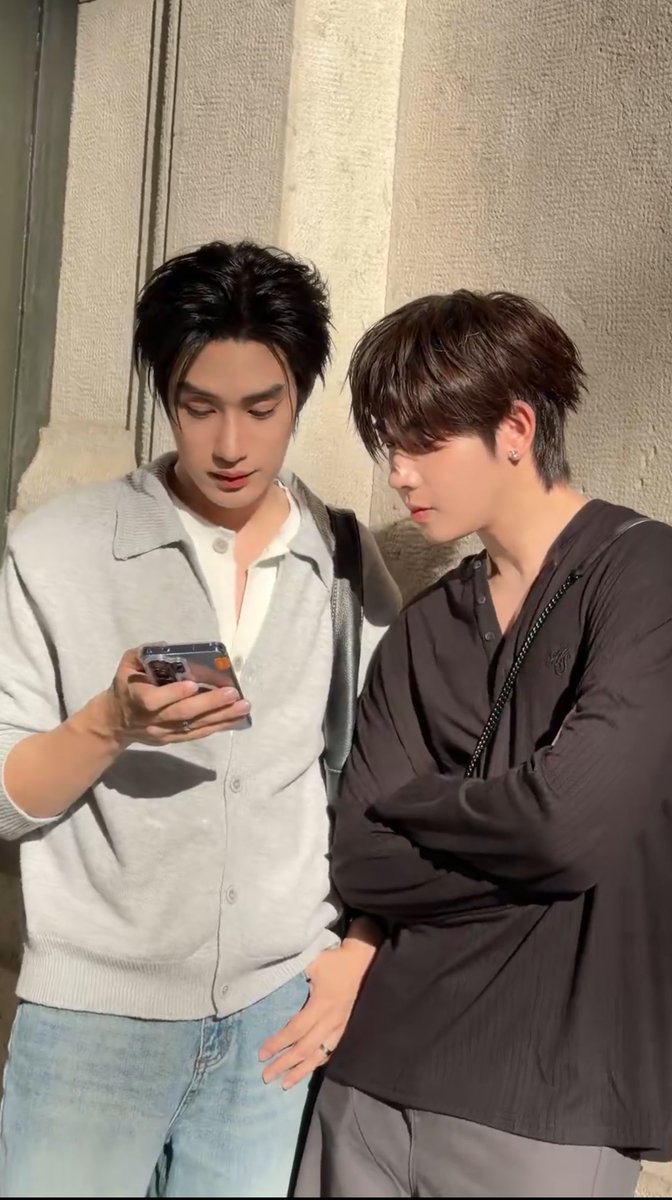 emflaek's tweet photo. ❌คดีข้ามชาติ
✅คนดีของเทอ

ฮีเติ้ลโคตรเซียนนนน วัยรุ่นดูไว้นะเว้ยยยยยยย 
#TleFirstone #เติ้ลเฟิร์สวัน https://t.co/IWMKcTOZzx